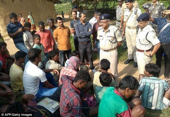 印度少女与表哥恋爱被斩首 细数印度的那些奇怪习俗(组图)