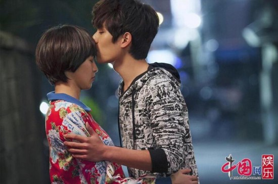 明若晓溪电视剧:明晓溪成牧流冰风涧澈电灯泡