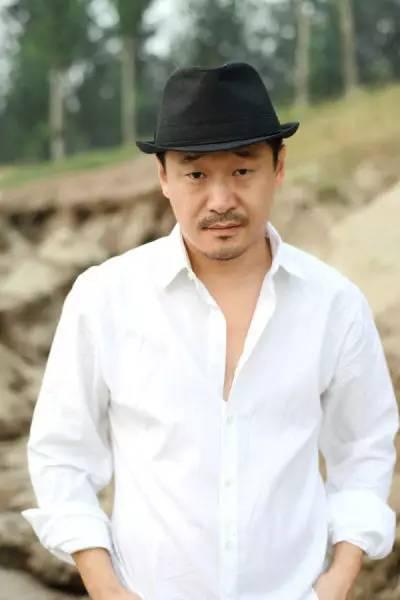 井柏然鹿晗亮相电影版"盗墓笔记" 对比李易峰杨洋差距大