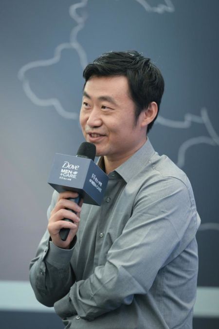 新时代男人三字经懂关爱更强大