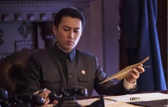 盘点三十多才翻身的明星:靳东王凯黄渤闫妮 是金子总会发光!