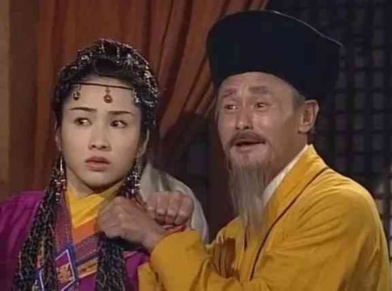 中刘家辉饰演的金轮法王让人深入人心,《倚天屠龙记》中饰演的成昆也