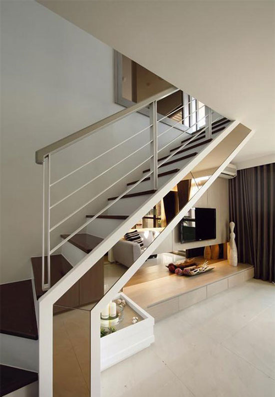 绝佳减压居所 盈满日光的70平楼中楼   茶镜从地面沿着楼梯转折拉