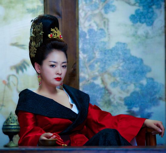 爆红网剧《太子妃升职记》太皇太后扮演者青年演员陈佳妍,在自己