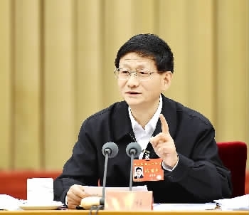 孟建柱:把防控风险服务发展摆在更加突出位置 做破解难题的能手和推进改革的实干家--新闻报道-人民网