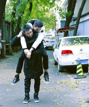 《上瘾》被下架:剧情台词充满三俗内容