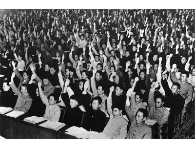 建国初期的党群关系建设