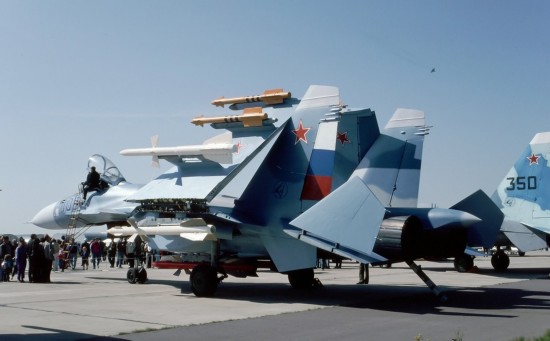 俄罗斯苏-33舰载机的尾钩