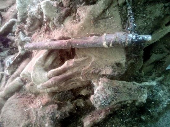 蒙古国发现1500年前突厥女木乃伊服饰华丽