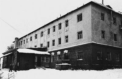 六大党章首次明确规定党的民主集中制的基本原则