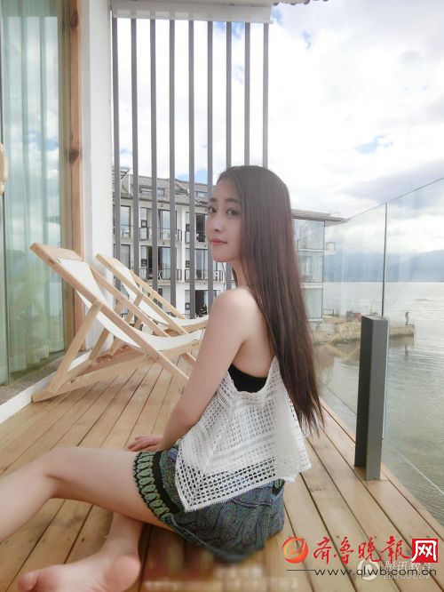 陈学冬女友疑曝光 揭秘卓仕琳个人资料 海量私房美照曝光