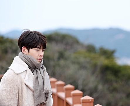 《任意依恋》拍摄花絮曝光 金宇彬有颜值有演技有歌喉俘