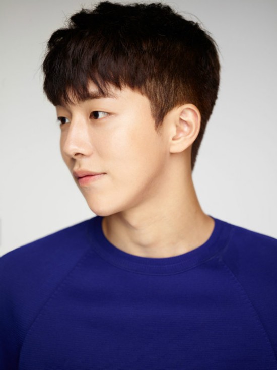 从裴勇俊到宋仲基李钟硕金宇彬 单眼皮成韩国男星独特标签