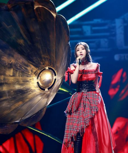 刘美麟演绎《喀秋莎》