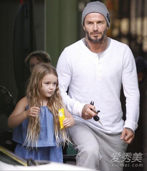 小七哈珀近照 小公主长发披肩已长成美人