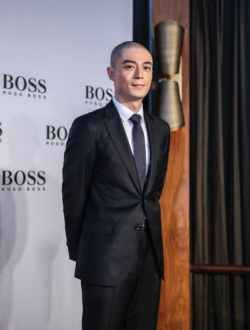 霍建华亮相品牌活动 完美诠释绅士风度