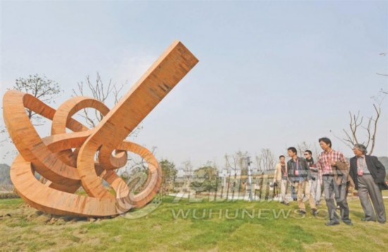 第三届刘开渠奖国际雕塑大展金奖作品——《中国梦》