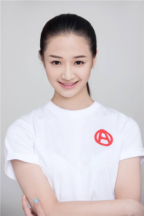 《长城》率先登中国 刘冰最美时光遇见张艺谋-新闻中心-温州网