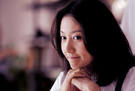2010首页 滚动新闻  何琢言(1988年11月26日—),内地女演员,歌手.