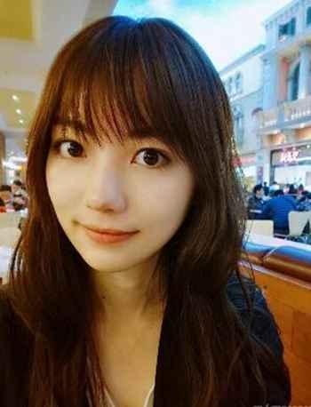 围棋女神进娱乐圈:成品冠小师妹 围棋女神黑嘉嘉个人资料