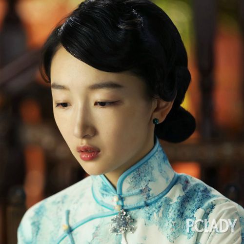 刘诗诗民国发型风情万种 流量小花偏爱手推波纹