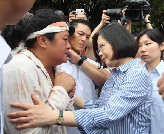 台湾少数民族痛斥:不会被蔡英文骗第2次了!
