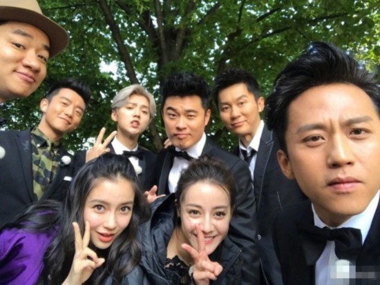 《奔跑吧》8位成员齐聚 baby热巴同框没有不合?真相到底是.