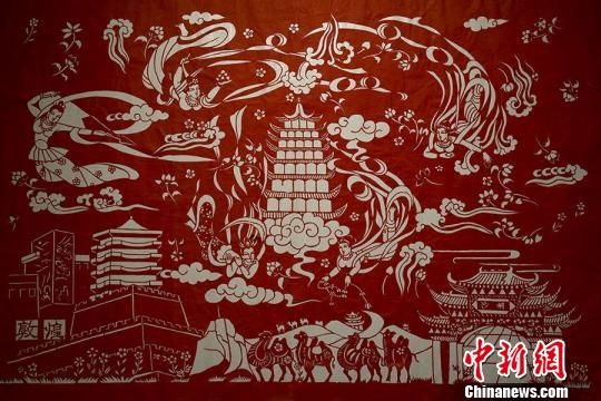 敦煌印象:农妇何克风的"指尖莫高窟"