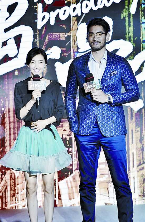 王丽坤与高以翔追梦曼哈顿