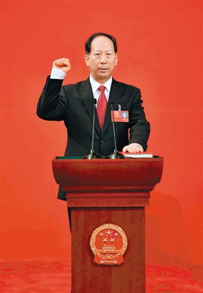 宁夏回族自治区十一届人大八次会议闭幕 石泰峰当选自治区人大常委会