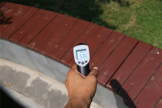 夏季阳光暴晒下物体表面温度可达50℃以上