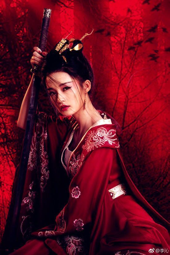《楚乔传》黑化的元淳公主妖艳美 李沁红衣明媚动人(组图)