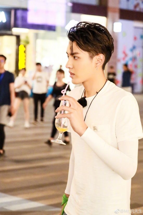 吴亦凡鹿?李易峰杨洋吴尊 那些鼻子最好看的男明星们