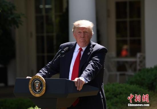 怒怼黑人球星牵扯种族矛盾特朗普坚决否认