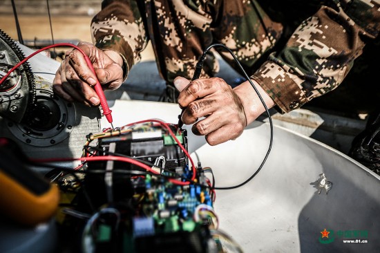 老班长有话说|通信兵李伟 即将退伍为何还这麼拼