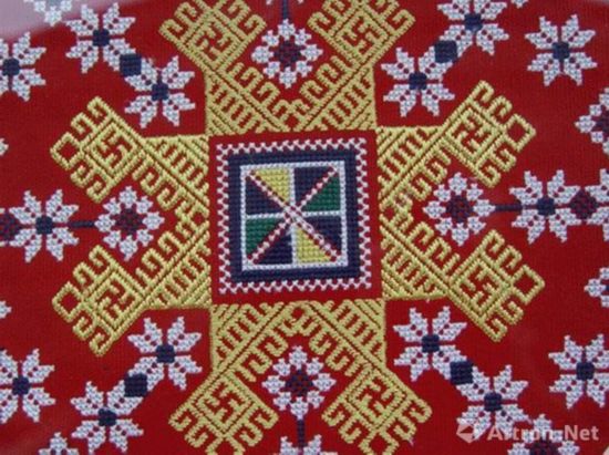 瑶族挑花刺绣 富有浓郁的诗情画意