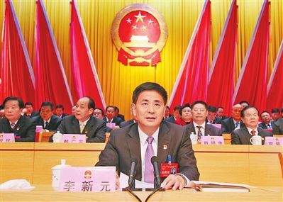 贵港市五届人大三次会议胜利闭幕