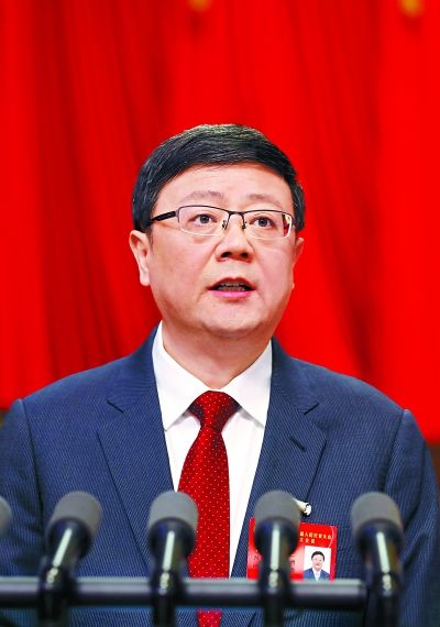 北京市十五届人大一次会议隆重开幕 李伟主持 陈吉宁作报告 蔡奇出席