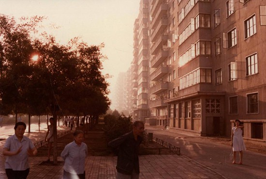 今天的北京城,一座座现代化的建筑拔地而起,从1987年184米的京城大厦
