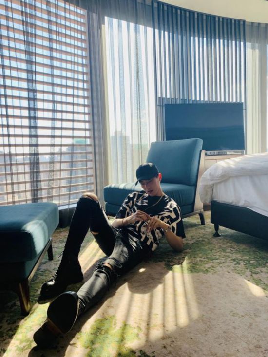 冯荔军曝浴缸随心私图坏王子荷尔蒙撩人