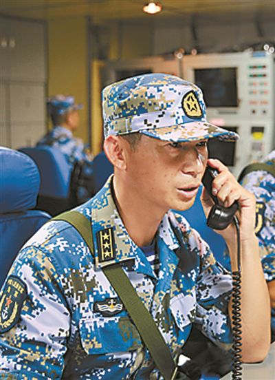 海军542舰舰长图片