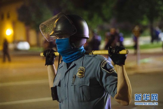 美国明尼阿波利斯的抗议示威活动持续