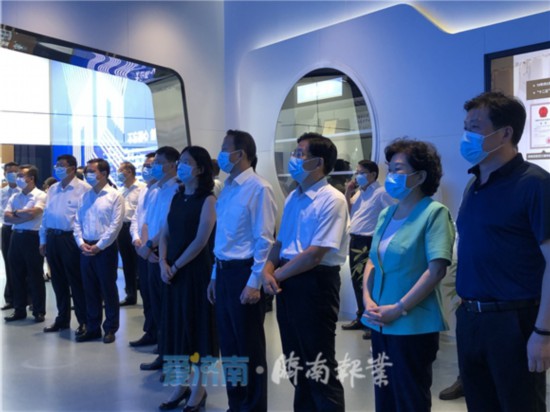 黄冈市人大常委会主任张社教,市政协主席洪再林;济南市委常委,秘书长