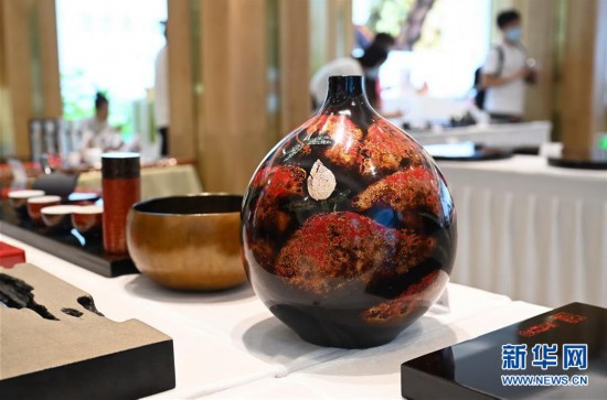 福州举办大漆茶器展