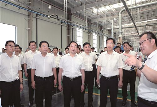 徐州举行打造贯彻新发展理念区域样板现场推进会