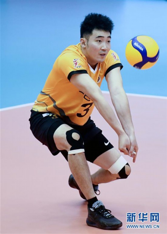 (体育)(12)排球——男排超级联赛:四川胜上海