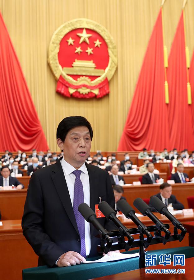 全国人民代表大会常务委员会工作报告(摘要)