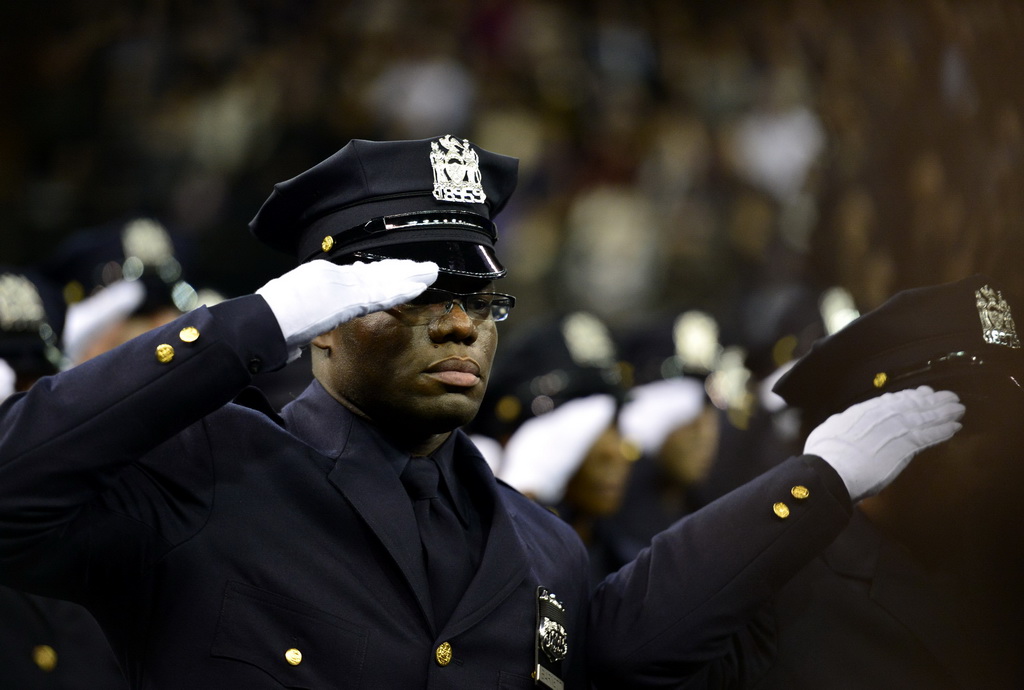 纽约为1200名新警察举行毕业典礼【2】--美国频道--人民网