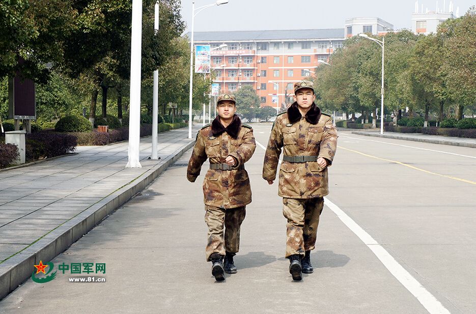 军校青春:有一种奉献叫护校