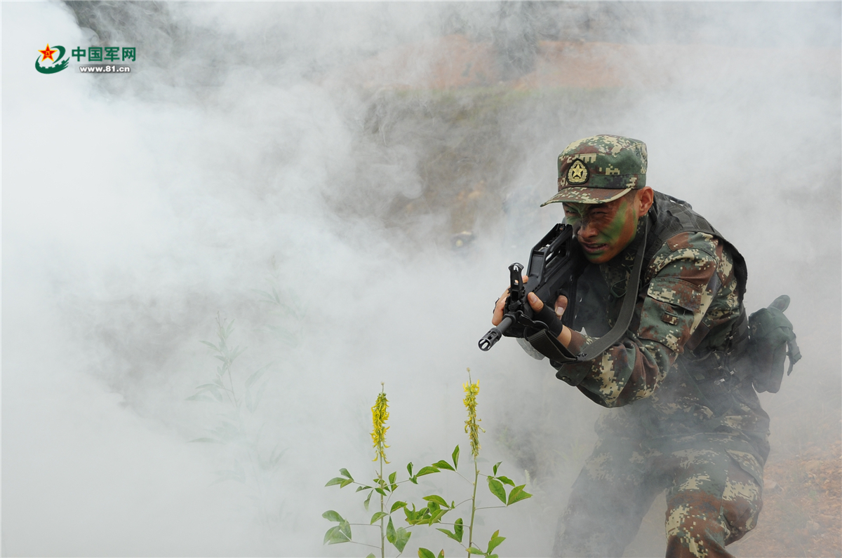 定格导弹兵的"战斗表情"